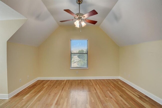 Building Photo - 1309 Olander St