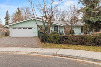 Building Photo - 4802 Sturdivant Ave