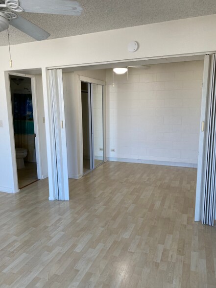 Building Photo - 636 Nalanui St
