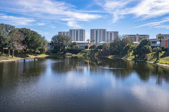 Building Photo - 4000 Gulf Terrace Dr