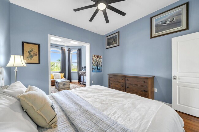Building Photo - 1393 Sunset Beach Dr