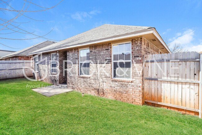 Building Photo - 4924 Sunny Ct