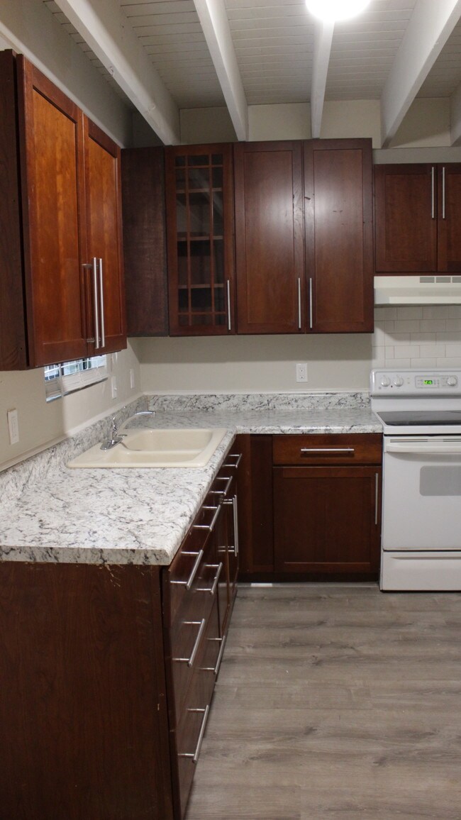 Building Photo - 1356 Linda Ann Dr