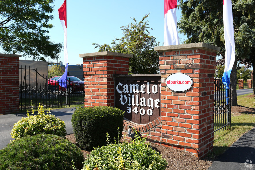 Building Photo - Camelot Village