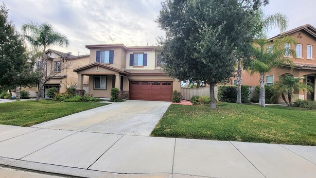 Building Photo - Gorgeous Home In The Best Neighborhood of ...