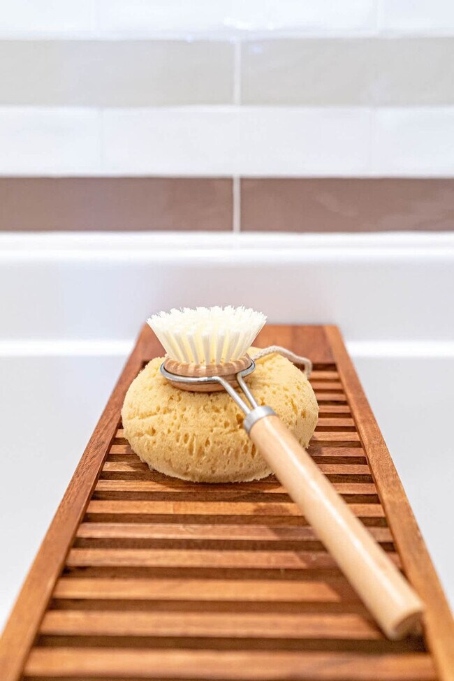 Building Photo - 8442 E McNelly Rd