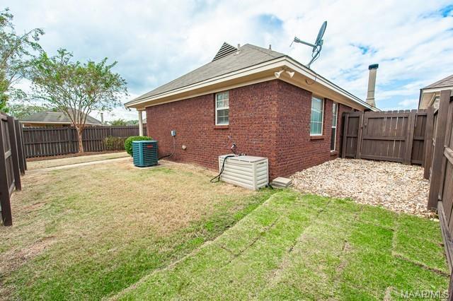 Building Photo - 8740 Lindsey Ln