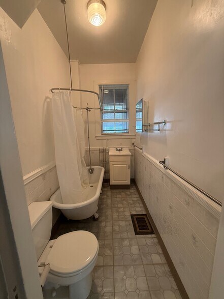 Building Photo - 55 Rindge Ave