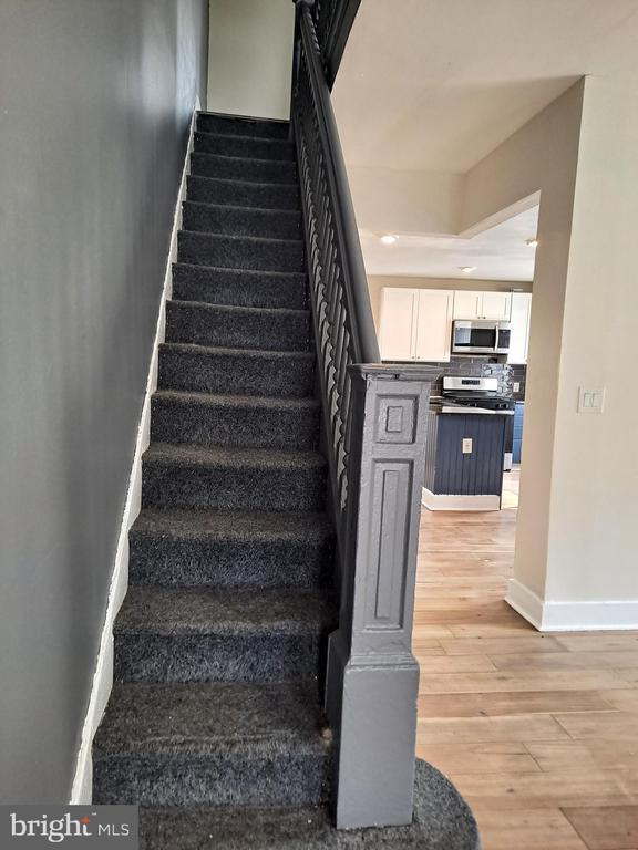 Building Photo - 1100 Green St