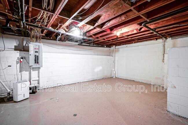 Building Photo - 40 Bailey Ct