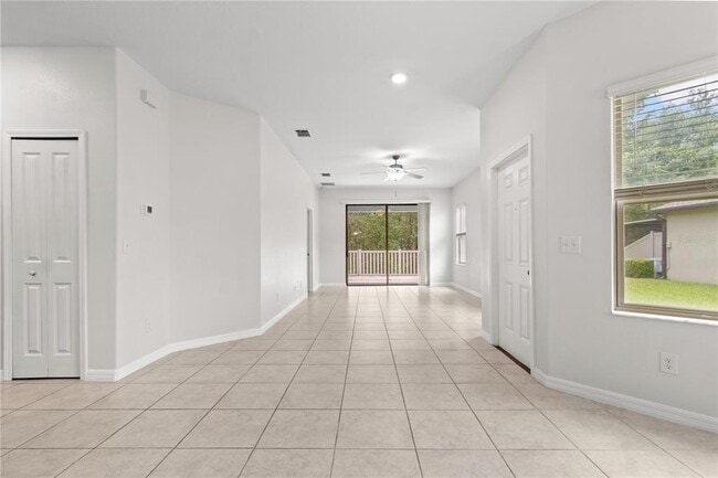 Building Photo - 13448 Crest Lake Dr