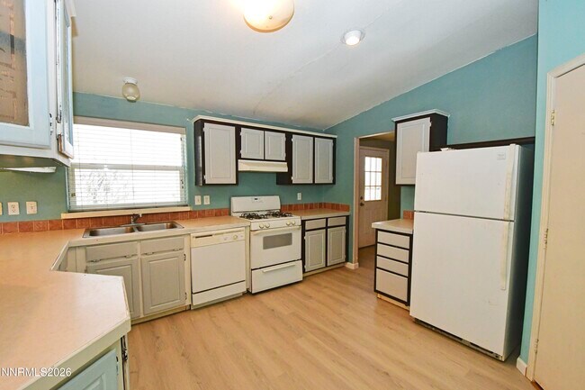 Building Photo - 10740 Geurts Ln