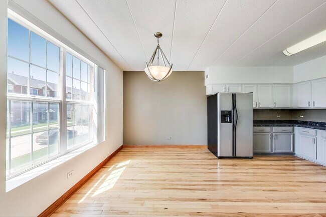 Building Photo - 16671 Liberty Cir