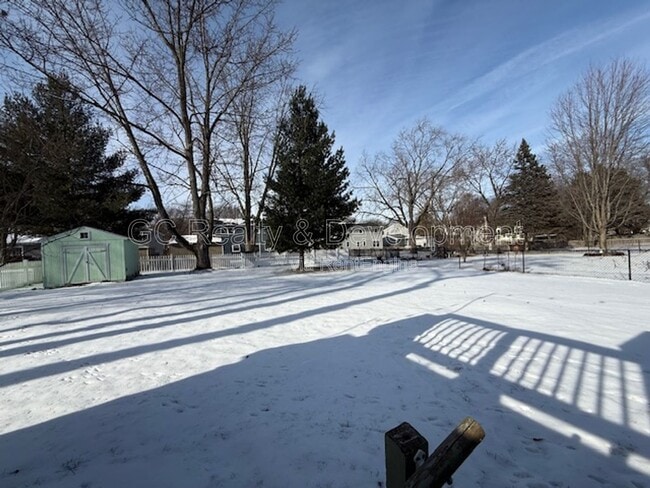 Building Photo - 1621 Warbler Dr