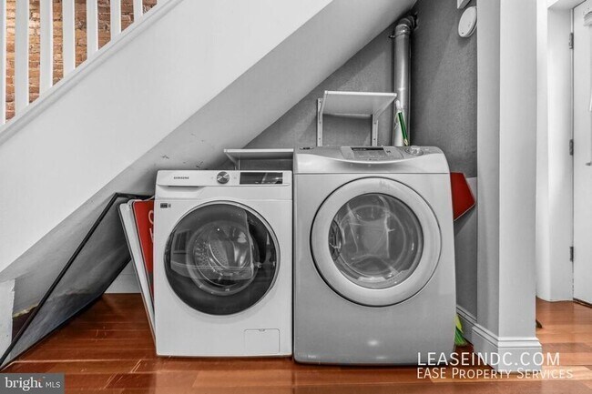 Building Photo - 1608 4th St NW