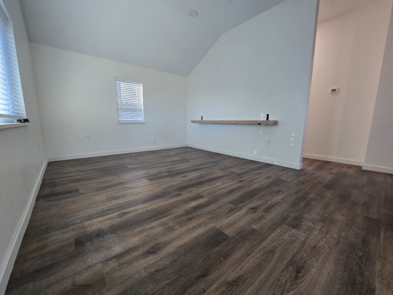 Building Photo - 131 2nd St