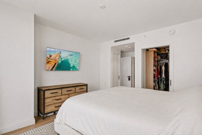 Building Photo - Panoramic Pacific Views | Ultra-Luxury Living at Victoria Place