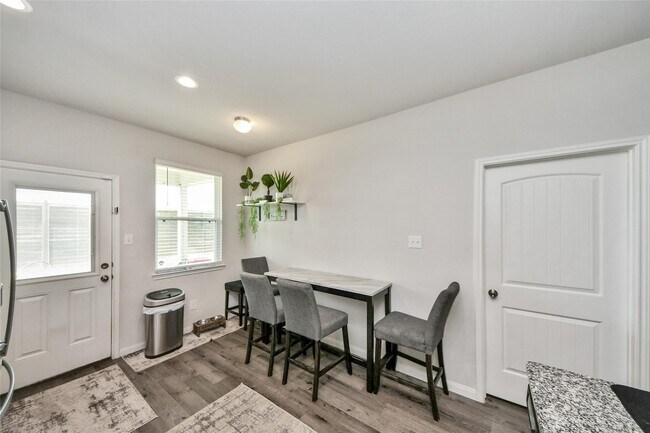 Building Photo - 3923 Calasso Ct