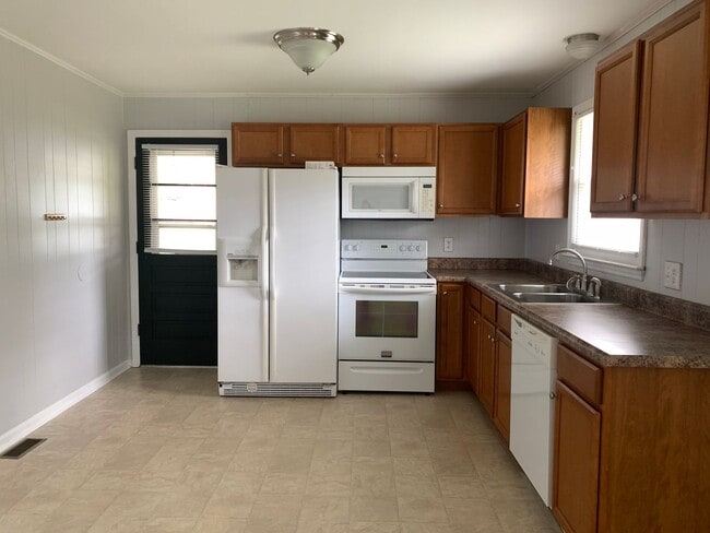 Building Photo - 3009 Sleepy Ridge Dr