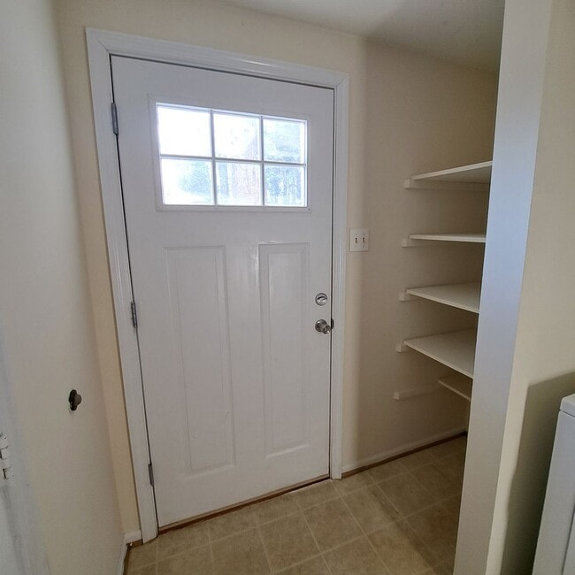 Building Photo - 3646 Lightner Ct