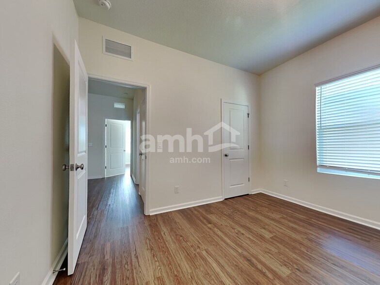 Building Photo - 11505 Pace Bend Ct