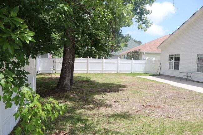 Building Photo - 130 Ashworth Dr