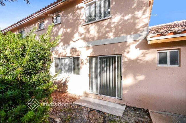 Building Photo - 620 208th Cir