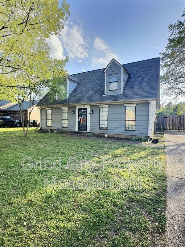 Primary Photo - 3849 Cherry Hill Ln