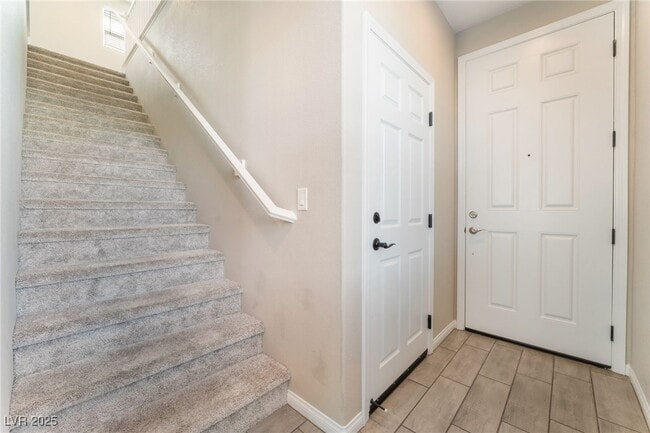 Building Photo - 4540 Anspach St