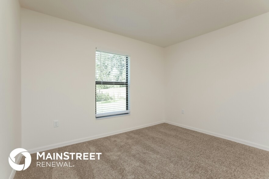 Building Photo - 35689 Rose Moss Ave