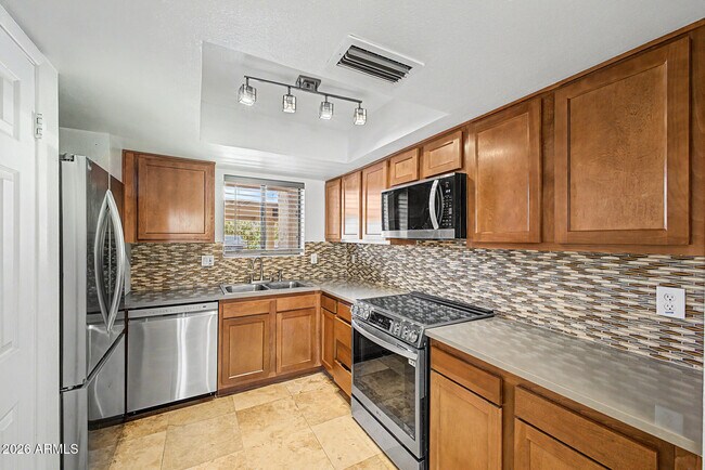 Building Photo - 709 S Power Rd