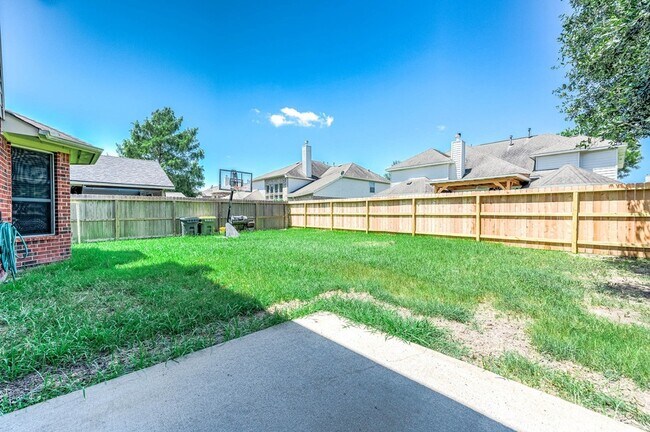 Building Photo - 2032 Creek Shore Ln