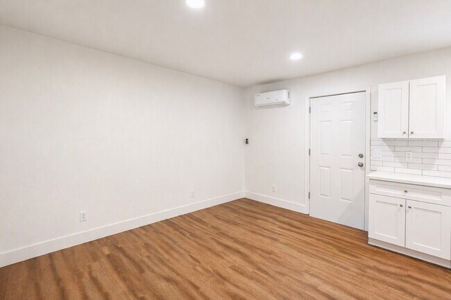 Building Photo - 10637 Sagittarius Dr