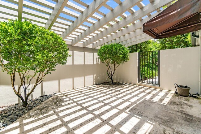 Building Photo - 451 Ridge Rd