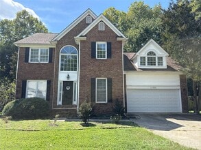 Building Photo - 14504 John Beck Dr