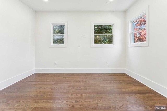 Building Photo - 648 E Broad St