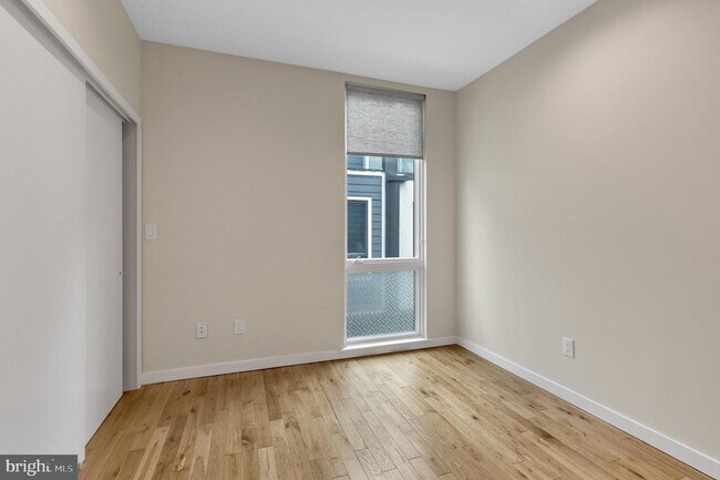 Building Photo - 1317 Frankford Ave