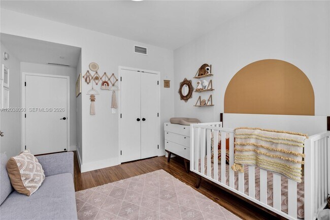 Building Photo - 888 Biscayne Blvd