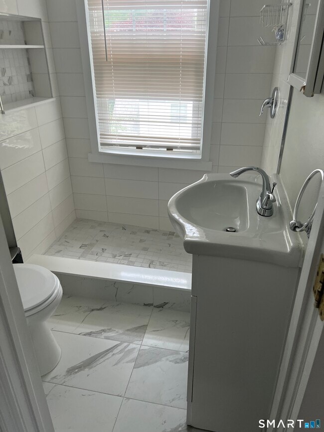 Building Photo - 104 Palmer Ave