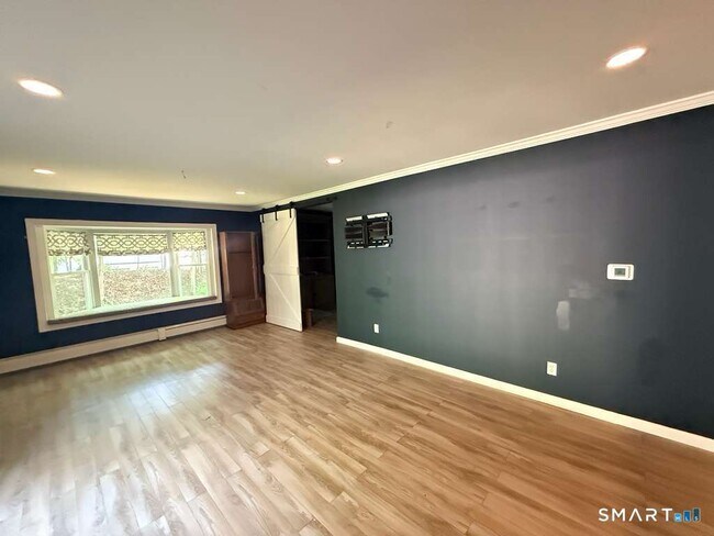 Building Photo - 22 Berndale Dr