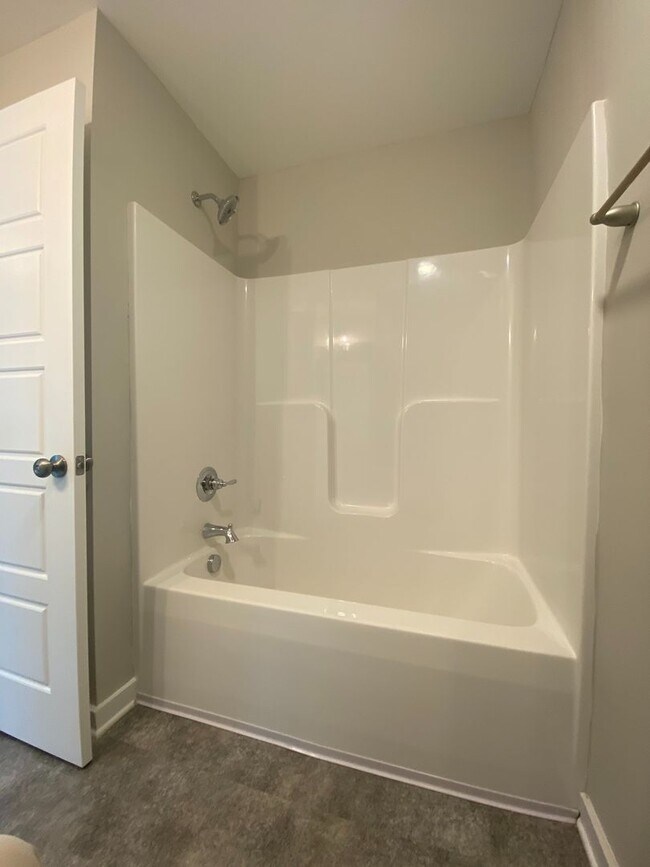 Building Photo - Home for Rent in Calera, AL!!! Available t...