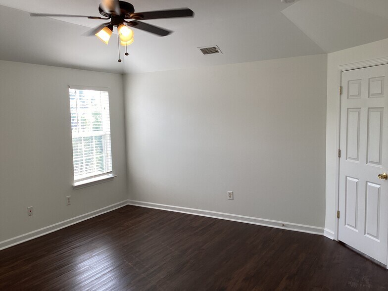 Building Photo - 2809 Reid Meadows Dr
