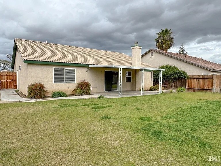 Building Photo - 10217 Polo Saddle Dr