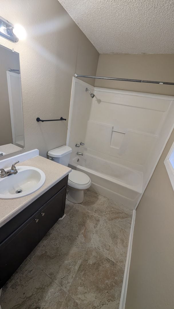 Building Photo - 3 bedroom home in Northside Terrace