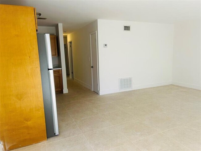 Building Photo - 1775 NW 55th Ave