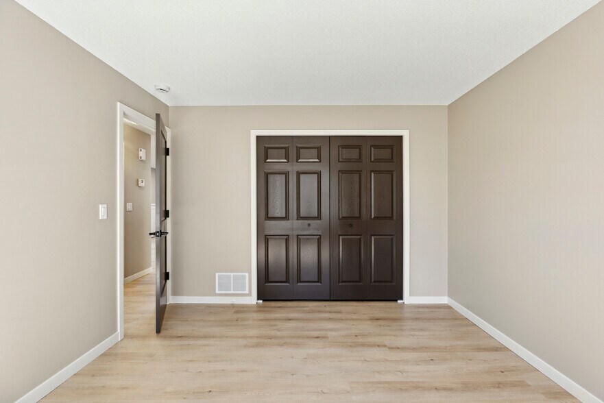 Building Photo - 1205 Sterling Way