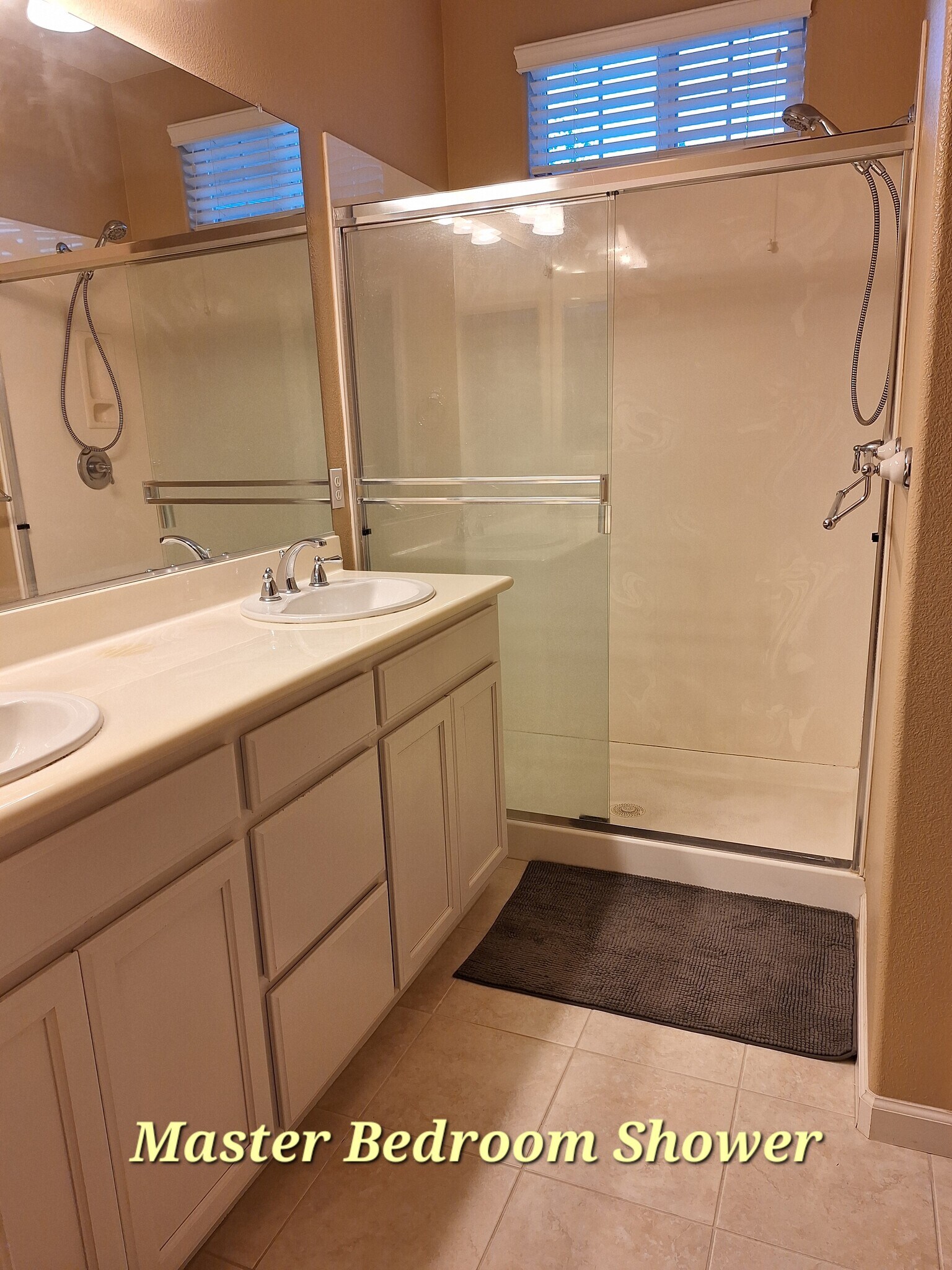 Building Photo - 797 Parc Ln