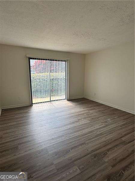 Building Photo - 728 Hanover Ln SE