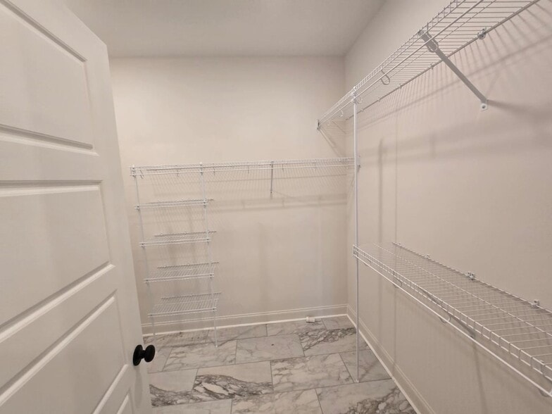 Building Photo - 505 N Halifax Ct