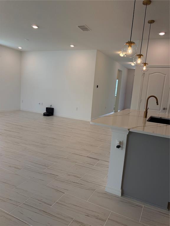 Building Photo - 279 Sunfish Dr